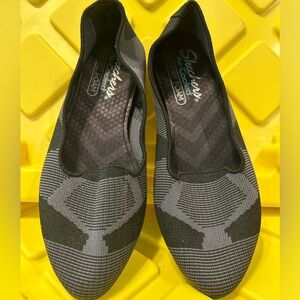 Skechers Air Cooled Memory Foam Black & Gray Flats size 5.5 Worn Once
